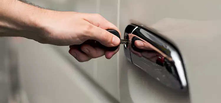 Why Choose Our Auto Locksmith Team in Santa Cruz, CA?
